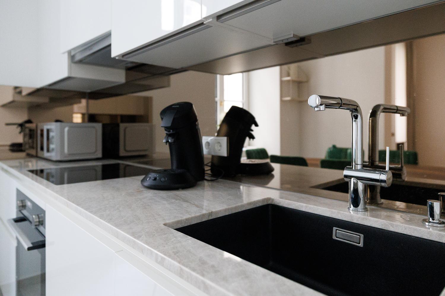 Ultra Spacious 3-bedroom 3-bath Steps From Vienna's Historic Heart Appartement Vienne